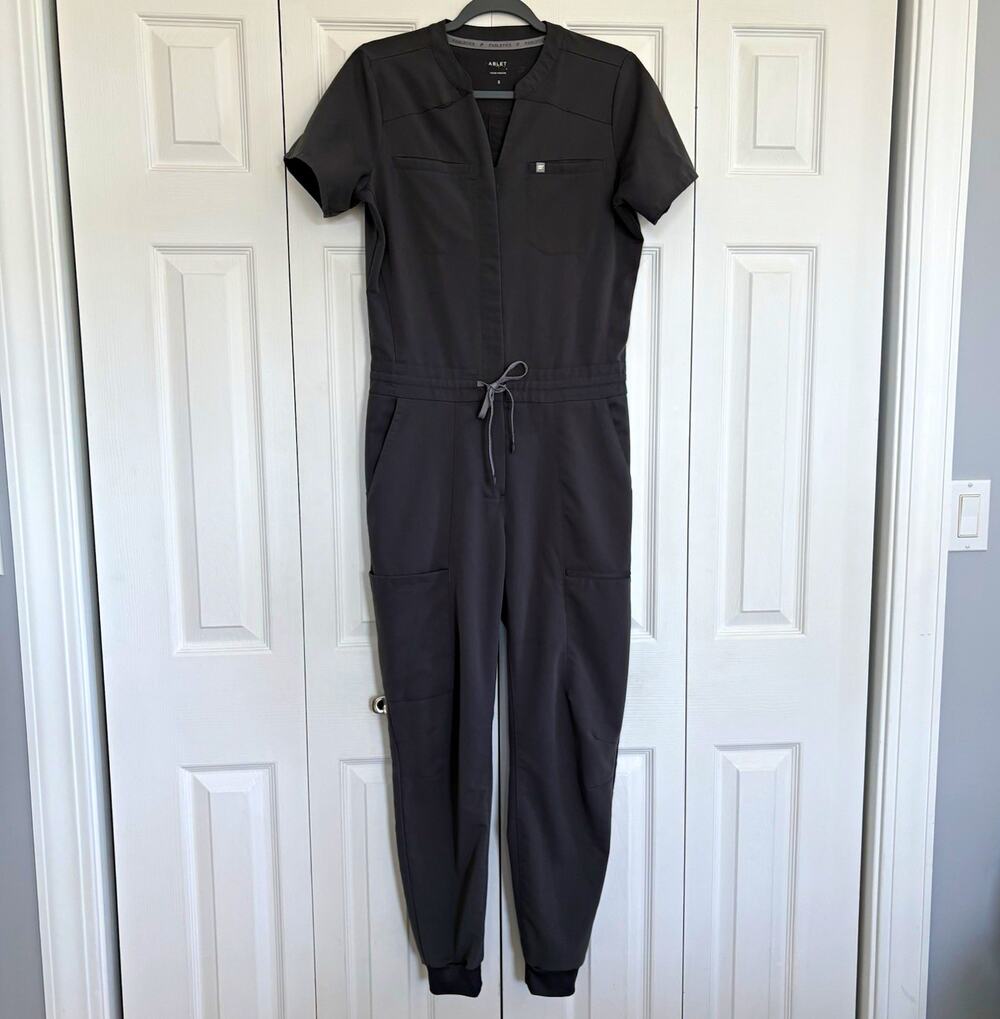 Fabletics Empower Scrub Jumpsuit Women’s S Gray Motion Stretch 9 Pocket Utility